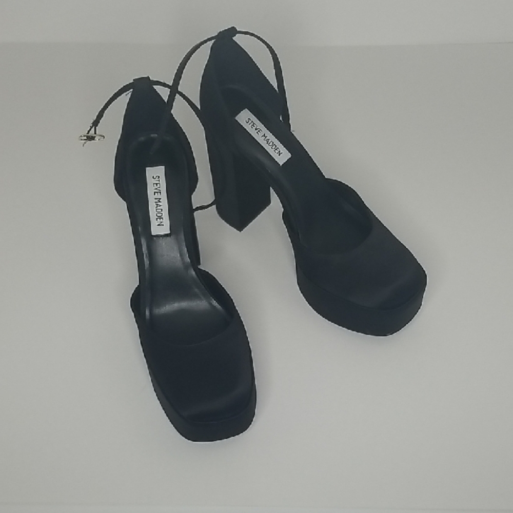 Steve Madden Black Heels with Square Toe and Ankle Straps